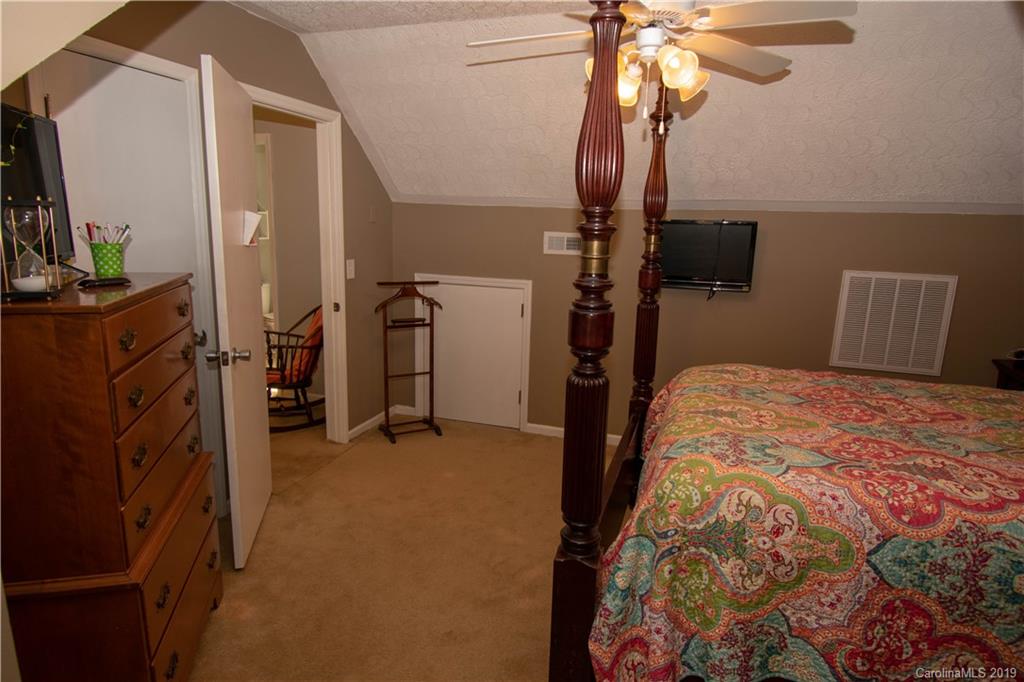 3016 Chestnut Road Lincolnton, NC 28092 - Photo 18 of 27 Gallery Image 18