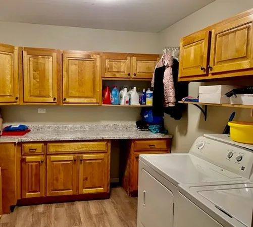 $3,350 | 362 Amy Court, Naperville, IL 60565