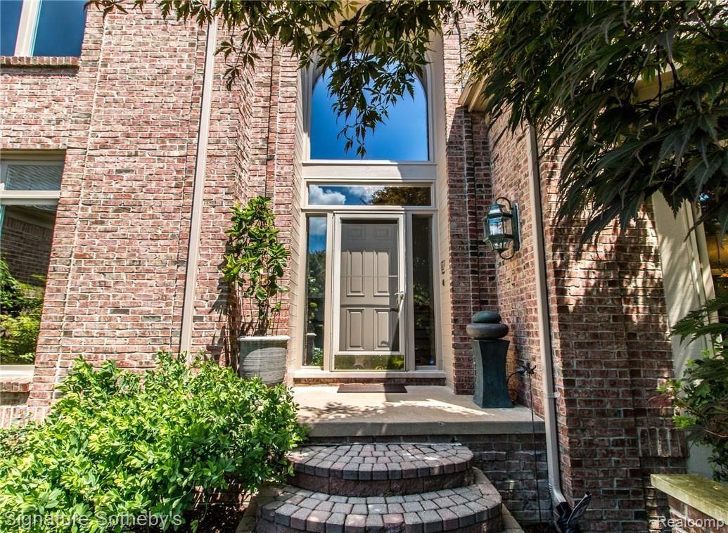 1650 Scenic Hollow Rochester, MI 48306 - Photo 53 of 60 062018HDR.jpg