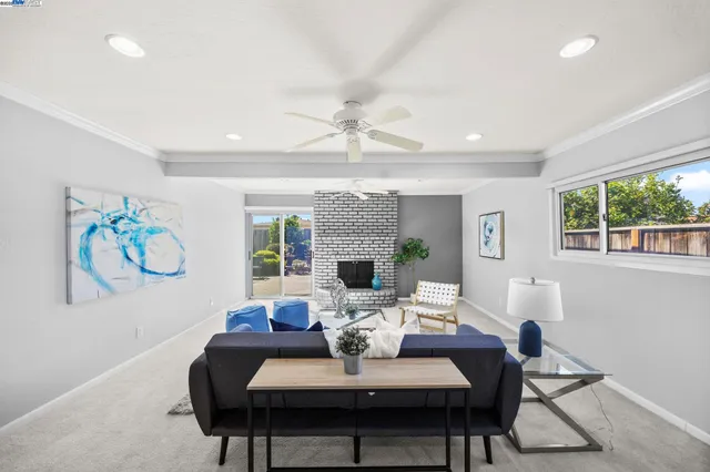 $889,000 | 334 Oxford Street, Hayward, CA 94541