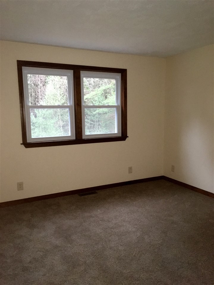 607 New Road Barnstead, NH 03225 - Photo 17 of 24