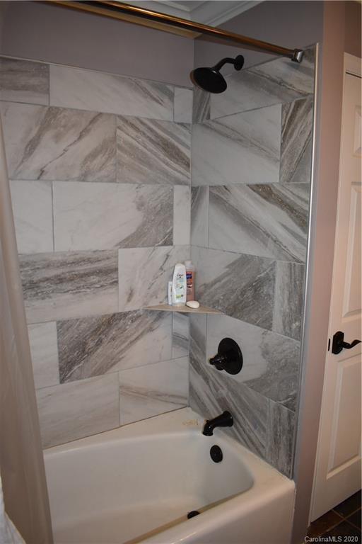 91 Country Club Road Tryon, NC 28782 - Photo 15 of 24 a bathroom with a sink