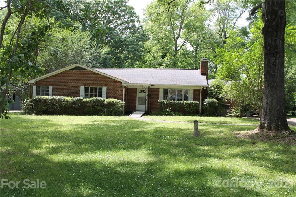 1423 Crystal Road Charlotte, NC 28205 - Photo 1 of 20 Gallery Image 1