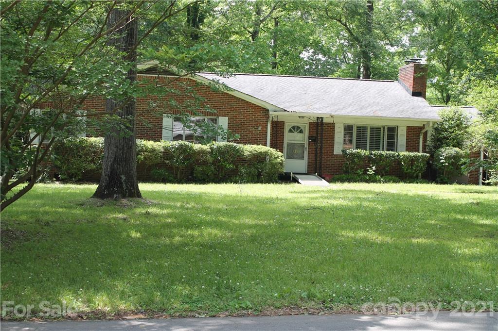 1423 Crystal Road Charlotte, NC 28205 - Photo 3 of 20 Gallery Image 3