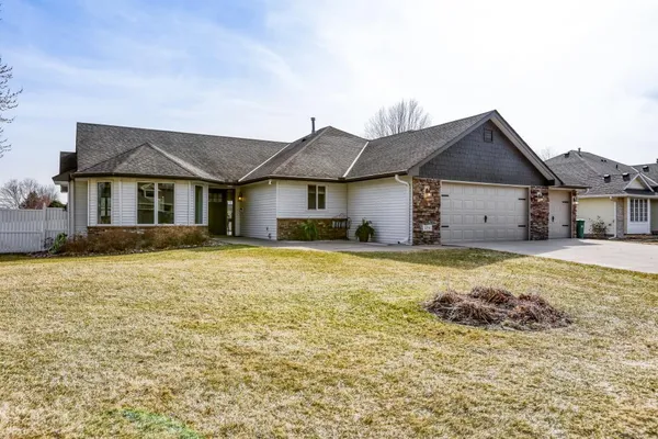 $560,000 | 3298 139th Lane Northwest, Andover, MN 55304