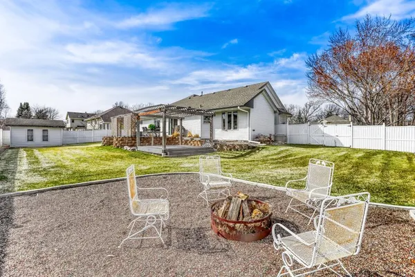 $560,000 | 3298 139th Lane Northwest, Andover, MN 55304