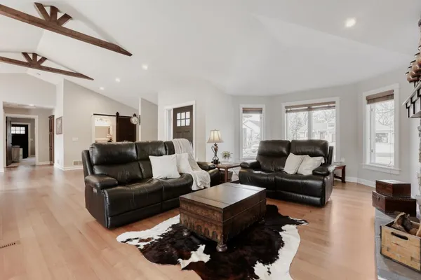 $560,000 | 3298 139th Lane Northwest, Andover, MN 55304