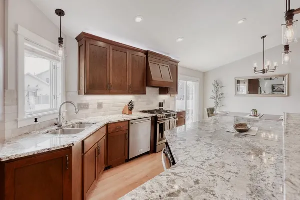 $560,000 | 3298 139th Lane Northwest, Andover, MN 55304