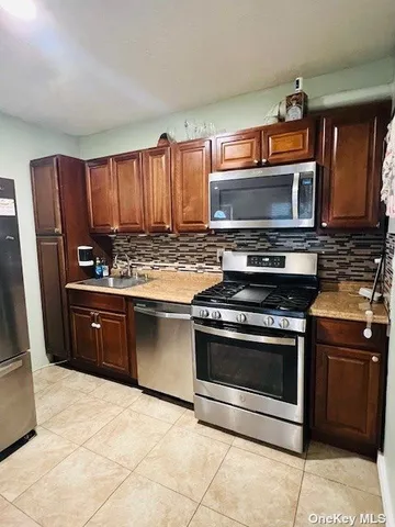 $3,000 | 2 Quinn, Brentwood, NY 11717