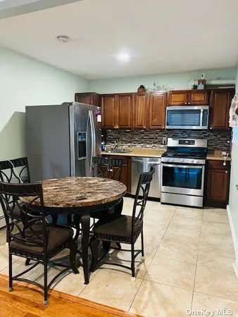 $3,000 | 2 Quinn, Brentwood, NY 11717