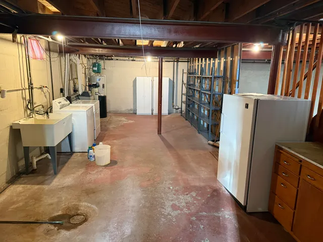 $259,900 | 2132 Winnebago Street, La Crosse, WI 54601