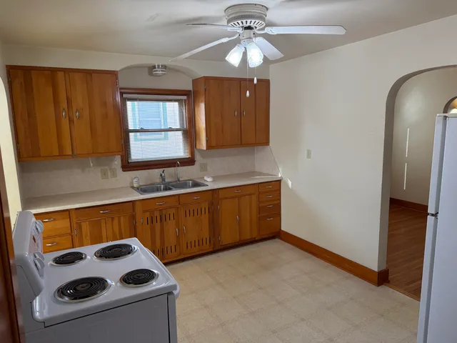 $259,900 | 2132 Winnebago Street, La Crosse, WI 54601