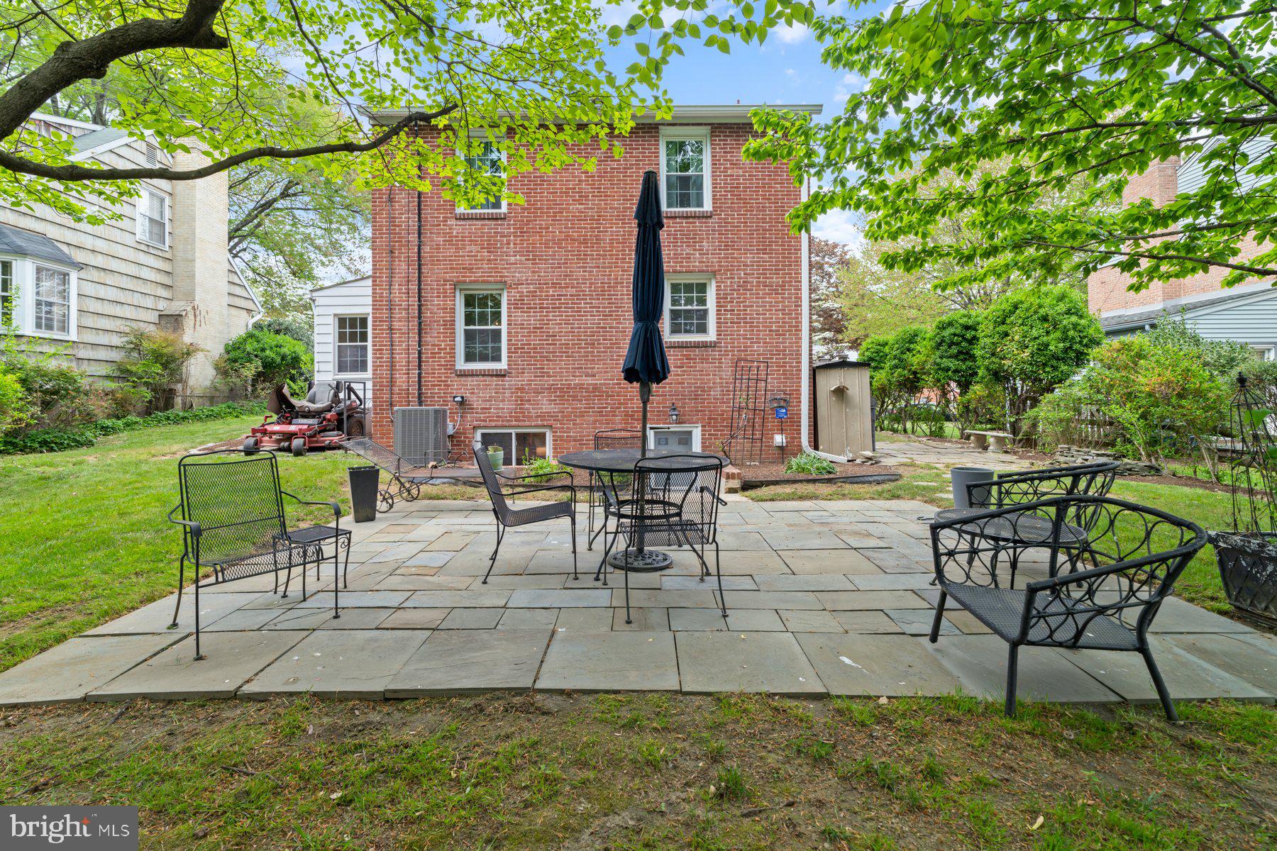 540 Brook Road Towson, MD 21286 - Photo 35 of 37 a view of a house with backyard and sitting area