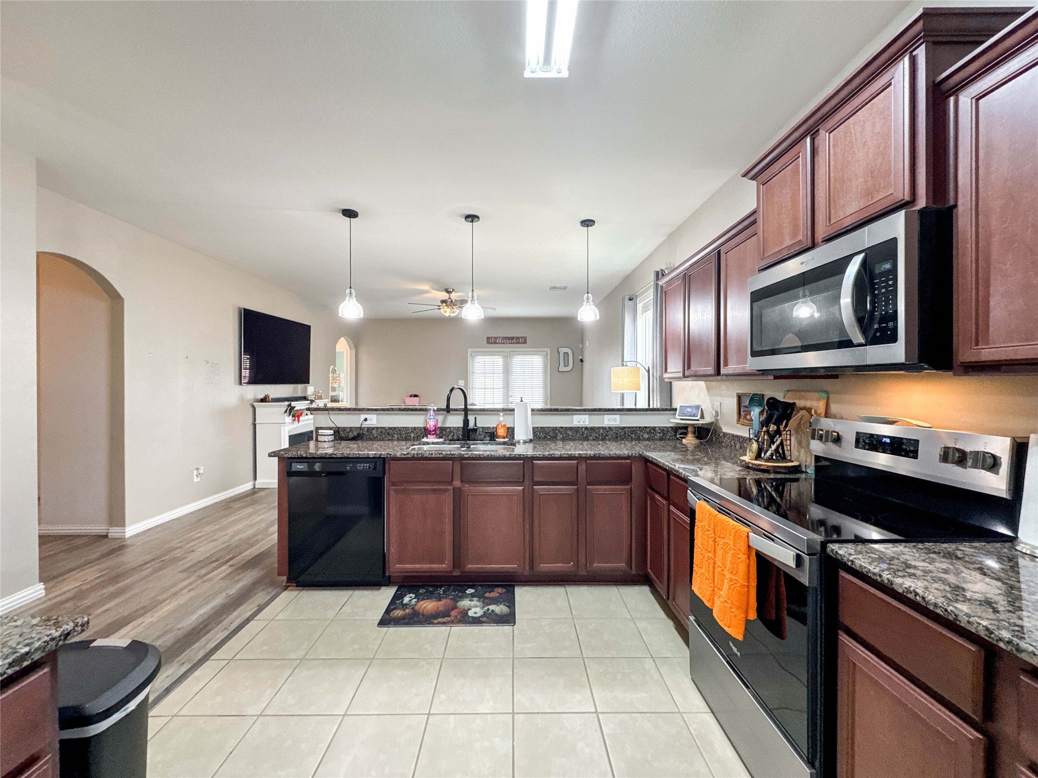 2019 Heath Ridge Lane Rosenberg, TX 77469 - Photo 10 of 31 Gallery Image 10