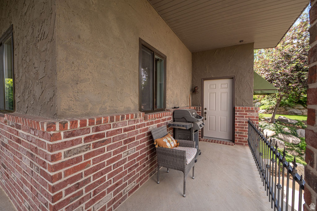 2354 South 310 West Perry, UT 84302 - Photo 4 of 46