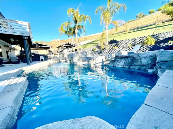 $1,850,000 | 1204 Thoroughbred Lane, Norco, CA 92860