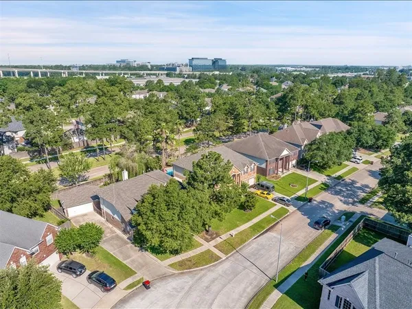 $395,999 | 22907 Eastgate Village Drive, Spring, TX 77373