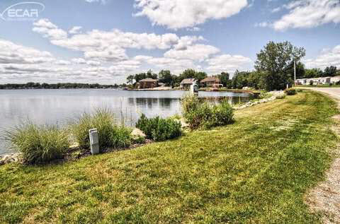 2265 Wiggins Road Fenton, MI 48430 - Photo 30 of 37 20443256-29.JPG