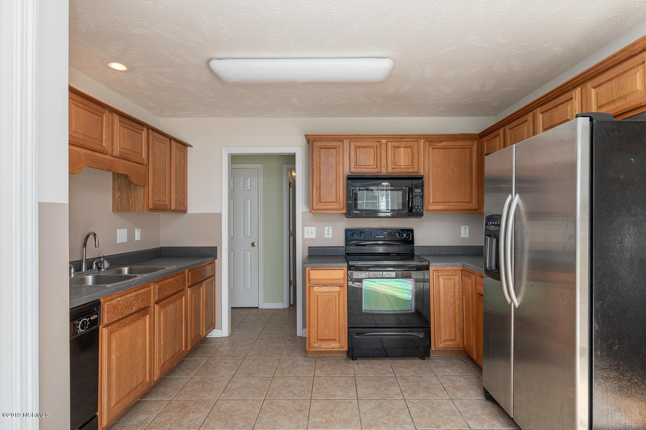 204 Target Lane Hubert, NC 28539 - Photo 15 of 37 13