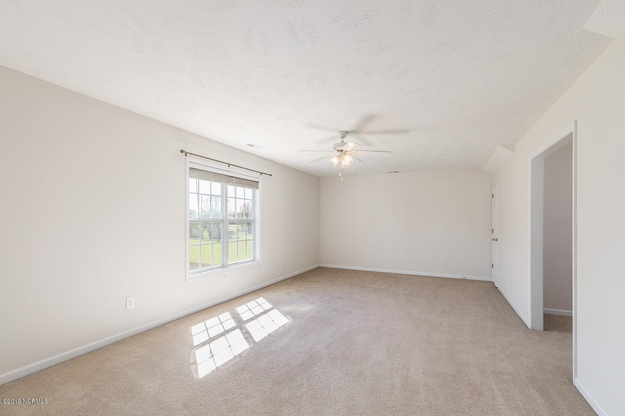 204 Target Lane Hubert, NC 28539 - Photo 18 of 37 16