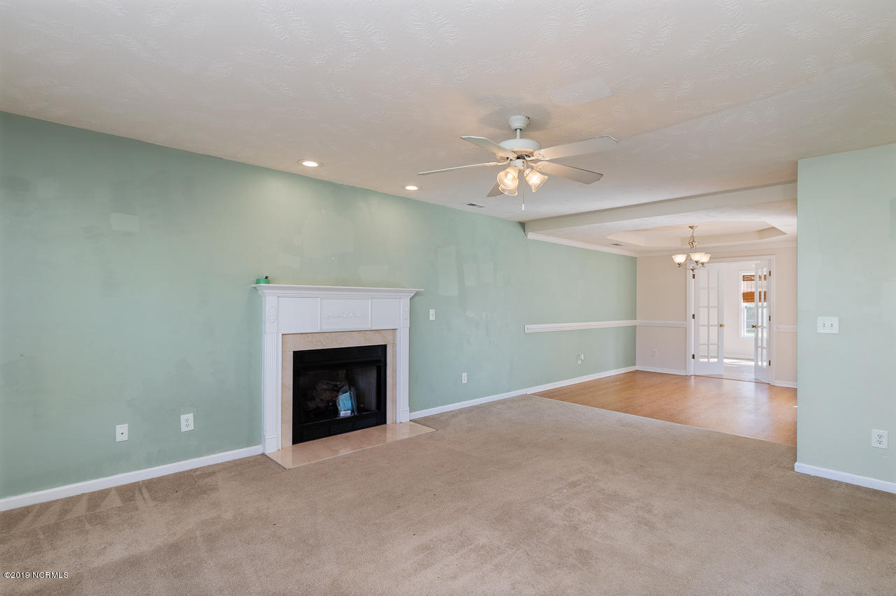 204 Target Lane Hubert, NC 28539 - Photo 7 of 37 5