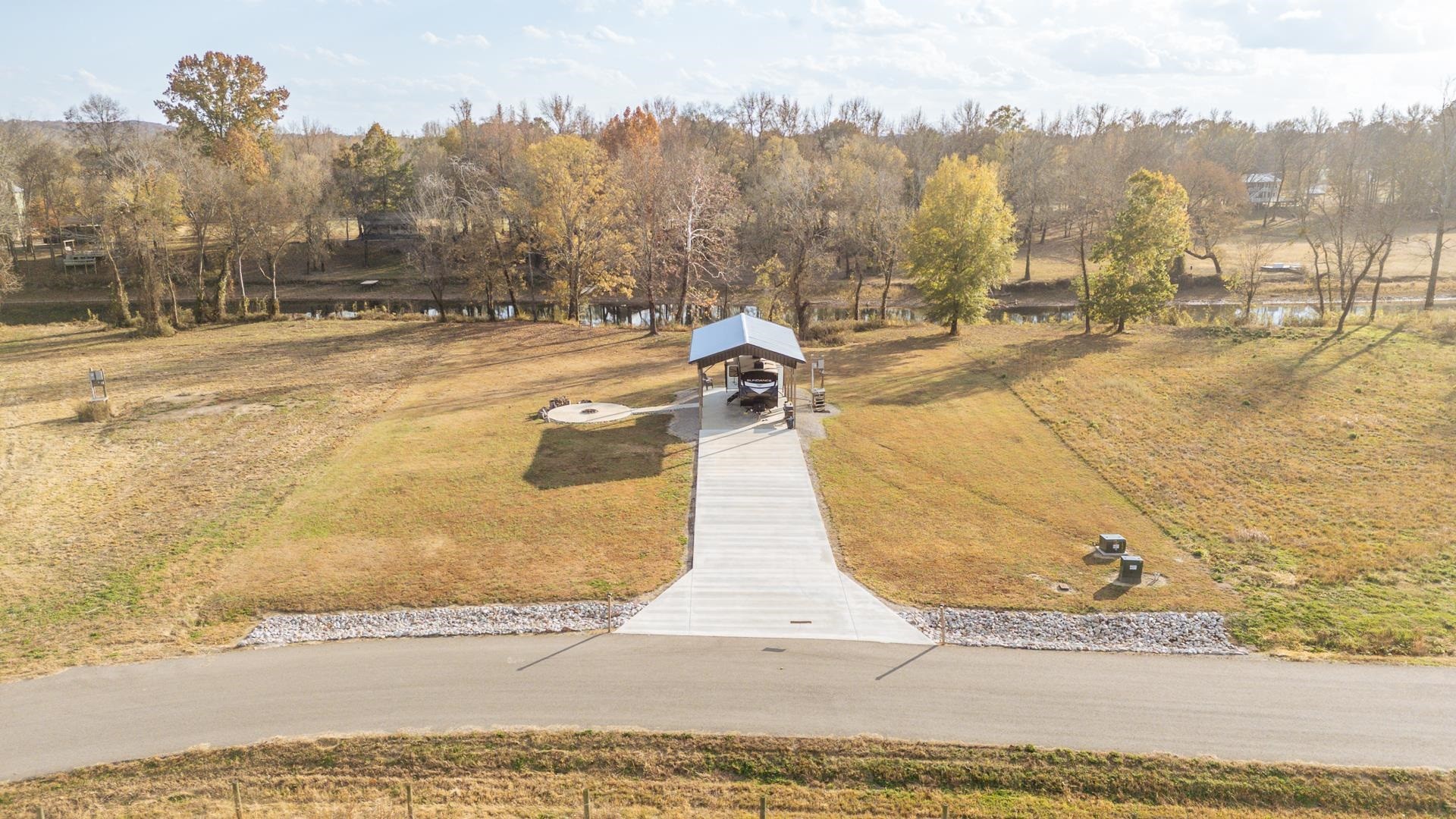 6425 Cravens Road Savannah, TN 38372 - Photo 11 of 39 a view of a swimming pool