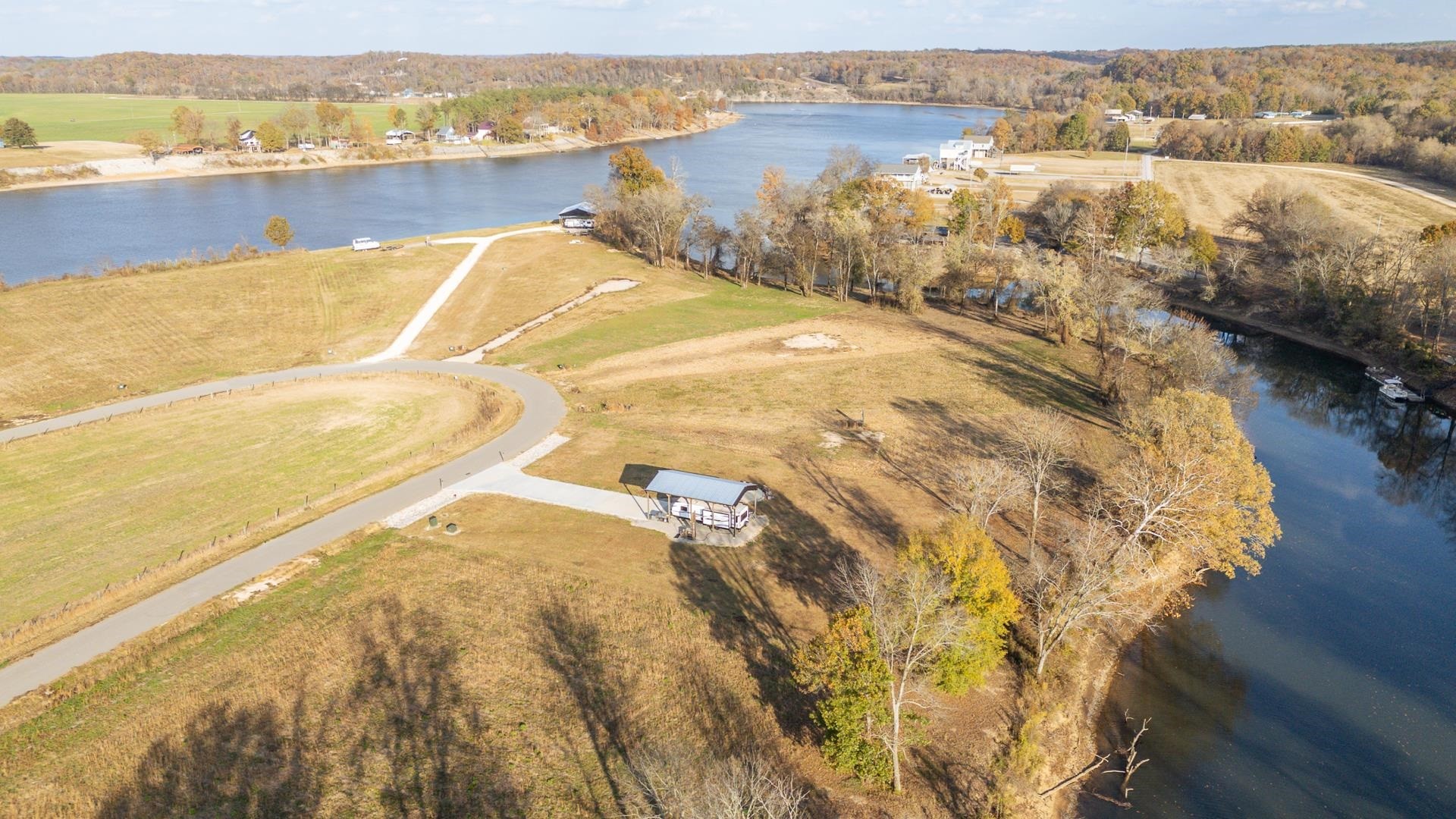 6425 Cravens Road Savannah, TN 38372 - Photo 2 of 39 a view of lake view and mountain