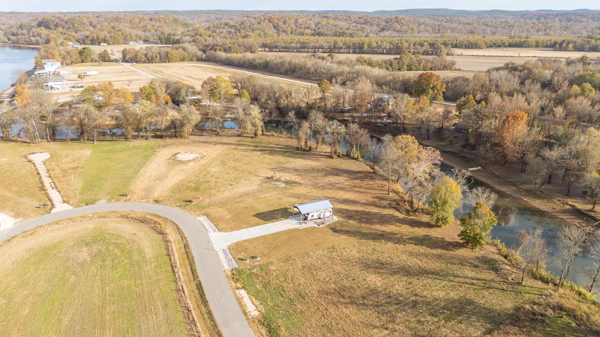 6425 Cravens Road Savannah, TN 38372 - Photo 38 of 39 a view of an ocean