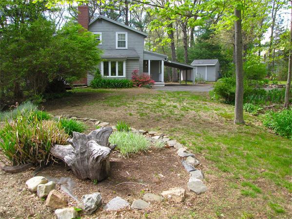 18 Colrain Road Topsfield, MA 01983 - Photo 4 of 25 Gallery Image 4
