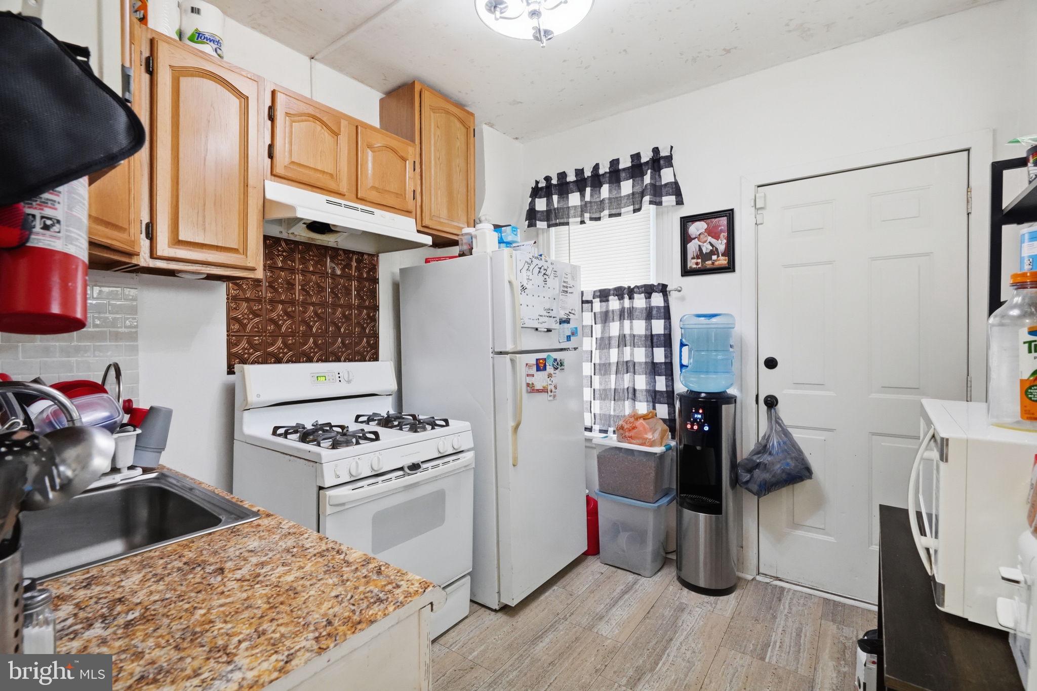 842 Locust Street Reading, PA 19604 - Photo 11 of 30 Gallery Image 11