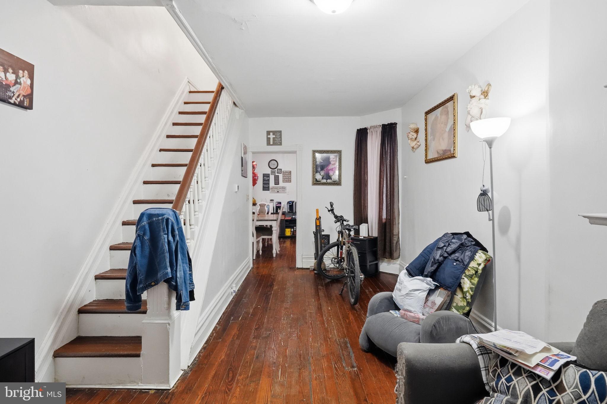 842 Locust Street Reading, PA 19604 - Photo 4 of 30 Gallery Image 4