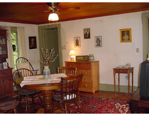 136 Center Bridge Road Lancaster, MA 01523 - Photo 2 of 6