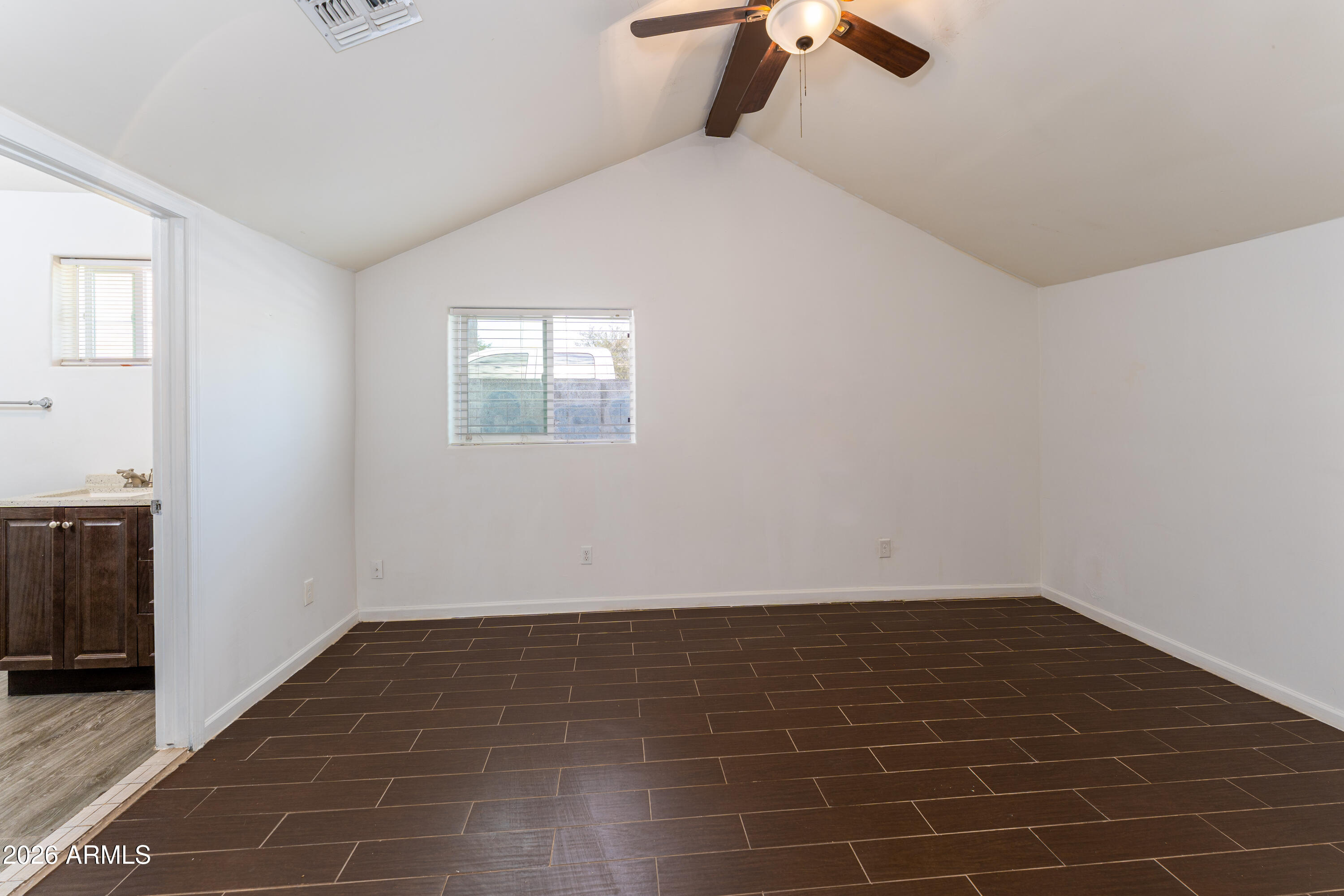 9616 North 11th Avenue Phoenix, AZ 85021 - Photo 13 of 32 a view of a room with window
