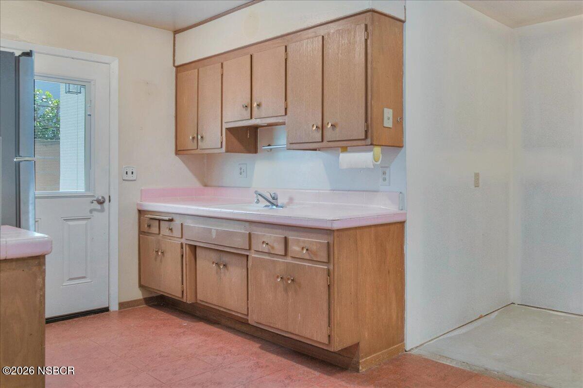 3468 Via Barba Lompoc, CA 93436 - Photo 18 of 55 12 Kitchen