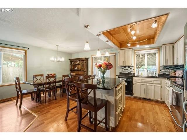 $460,000 | 13008 Northeast 93rd Street, Vancouver, WA 98682