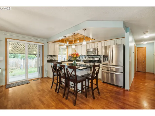 $460,000 | 13008 Northeast 93rd Street, Vancouver, WA 98682