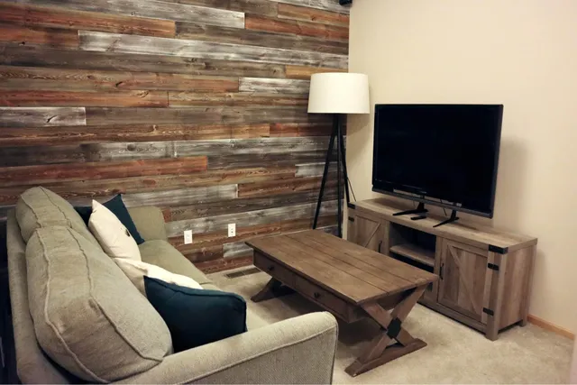 $2,500 | 3712 Wooddale Avenue South, Unit 8, St. Louis Park, MN 55416