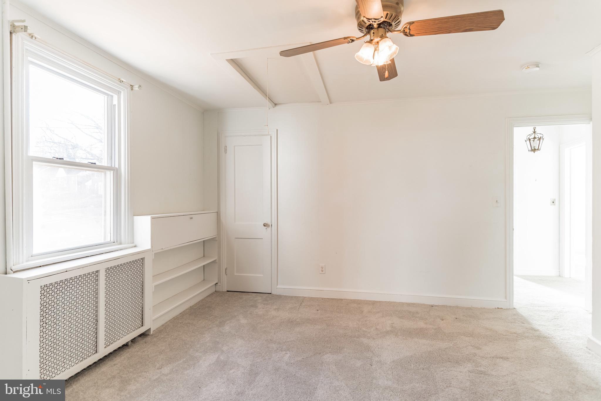 101 Melbourne Avenue Silver Spring, MD 20901 - Photo 20 of 30 Bedroom #2 w/built in desk