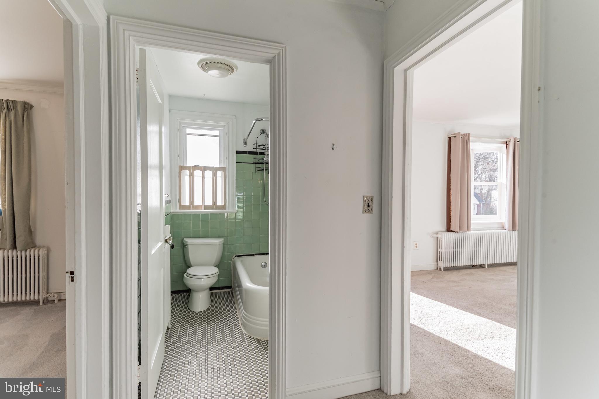101 Melbourne Avenue Silver Spring, MD 20901 - Photo 25 of 30 Bathroom from hallway