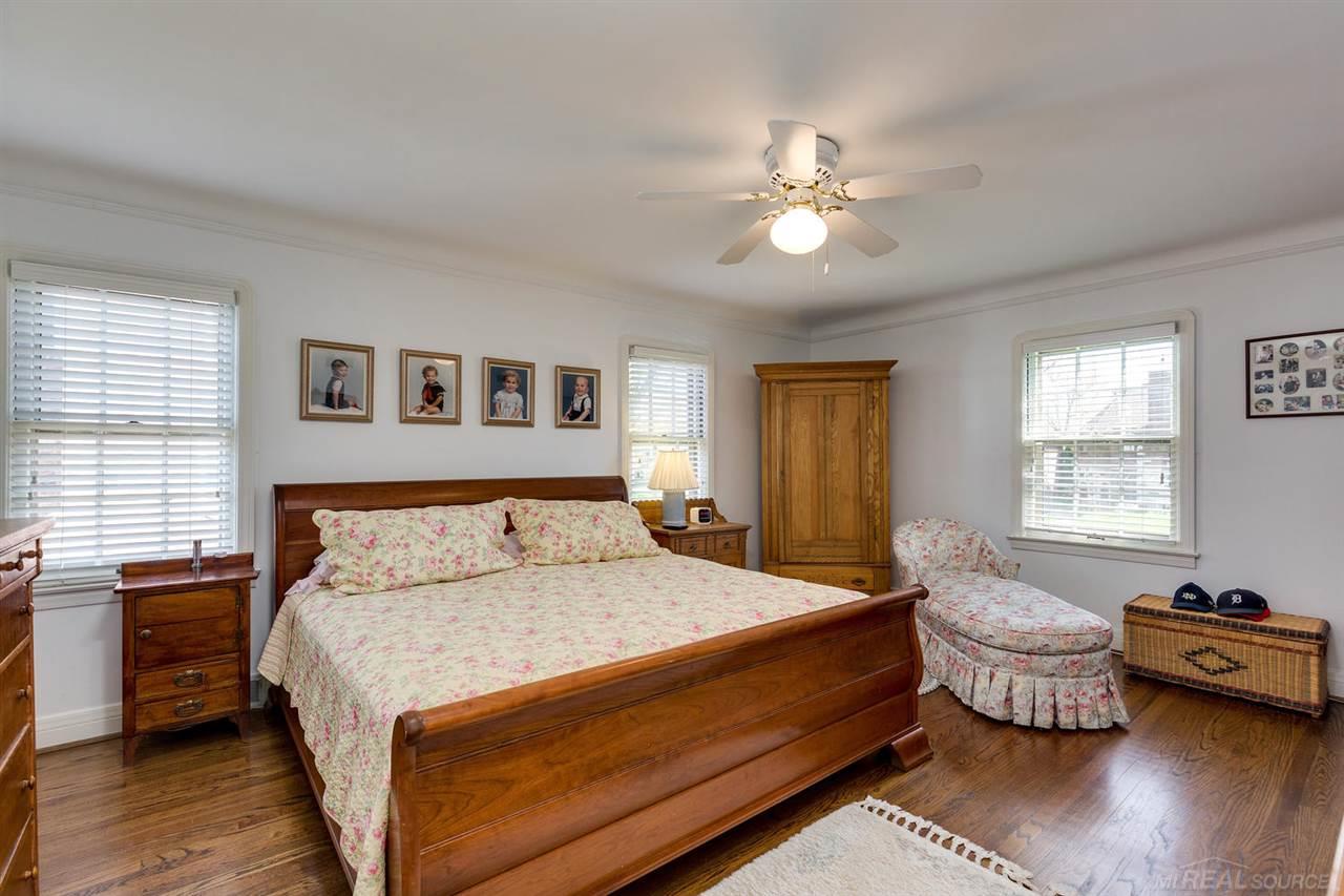 929 Trombley Road Grosse Pointe Park, MI 48230 - Photo 16 of 36