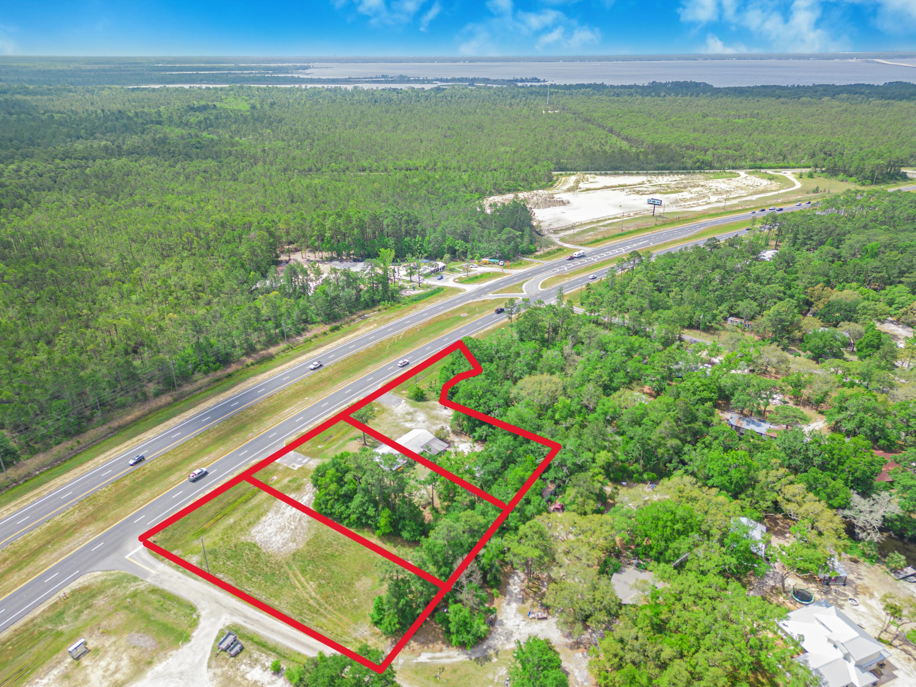 19228 Highway 331 Freeport, FL 32439 - Photo 5 of 26 a view of an outdoor space