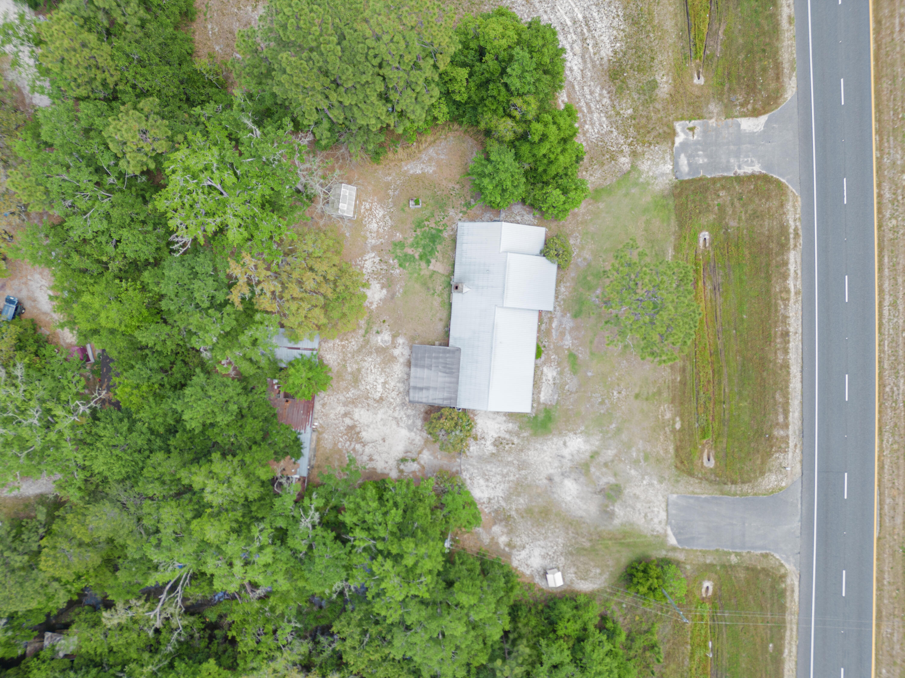 19228 Highway 331 Freeport, FL 32439 - Photo 8 of 26 a view of a garden