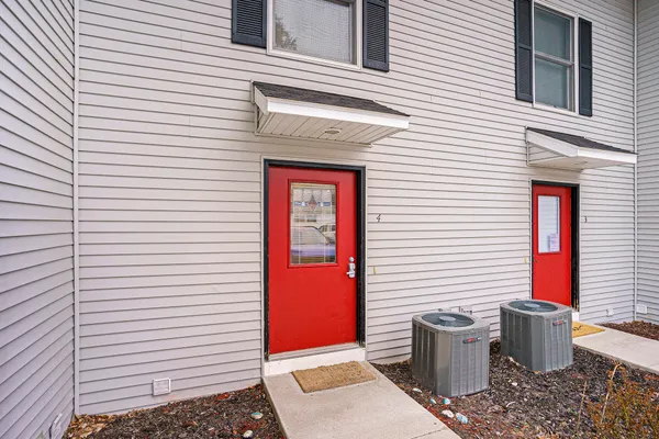 $375,000 | 650 Conger Street, Unit 4, South Haven, MI 49090