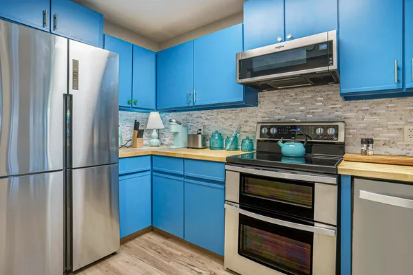 $375,000 | 650 Conger Street, Unit 4, South Haven, MI 49090