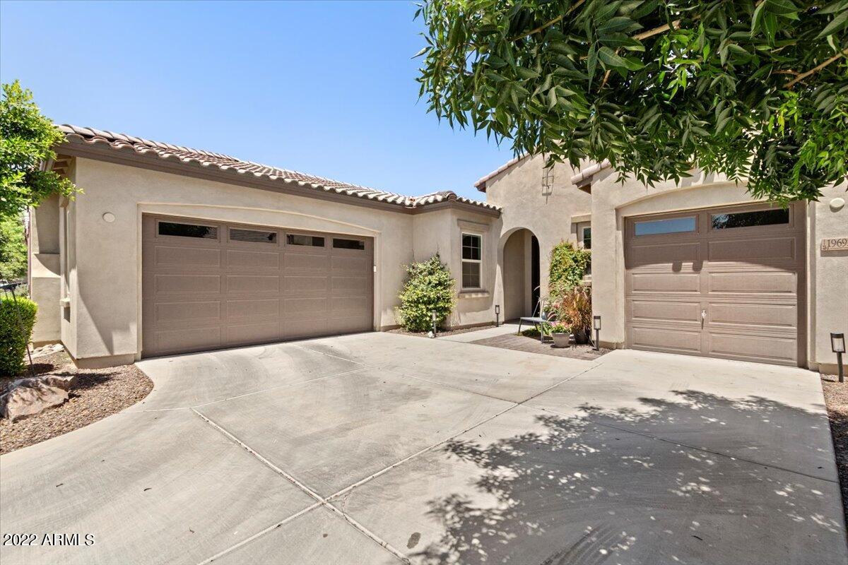 19692 Walnut Road Queen Creek, AZ 85142 - Photo 26 of 26 26-Garages