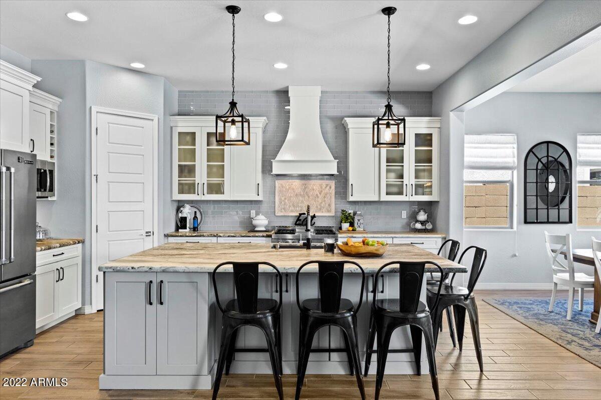 19692 Walnut Road Queen Creek, AZ 85142 - Photo 7 of 26 07-Kitchen