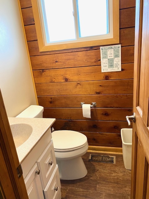 661 Reynoldswood Road Dixon, IL 61021 - Photo 12 of 21 a bathroom with a toilet and a sink