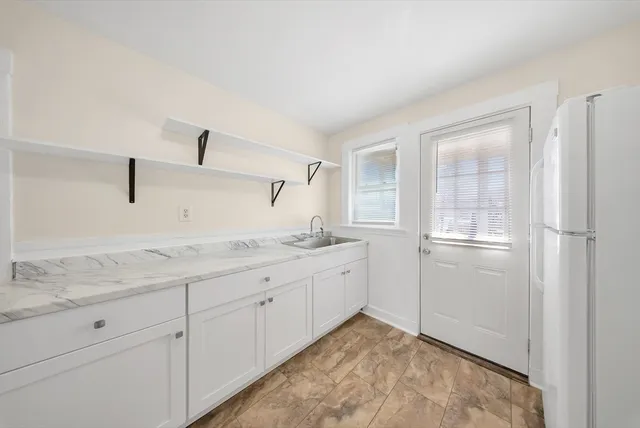 $2,200 | 25 5th Avenue, Unit 3, Quincy, MA 02169