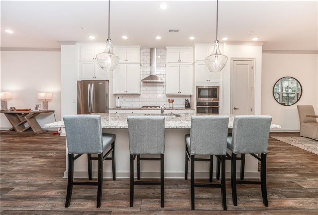 810 Kenway Avenue Alpharetta, GA 30076 - Photo 2 of 26