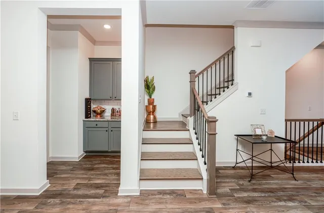 $600,000 | 810 Kenway Avenue, Alpharetta, GA 30076